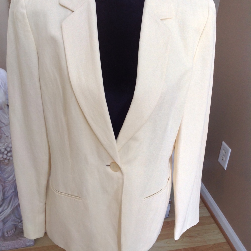 Josephine Chaus Blazer